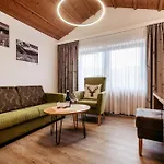 Hotel Jagdhof 4*