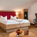 Jagdhof Hotel 4*