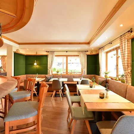Hotel Jagdhof 4*